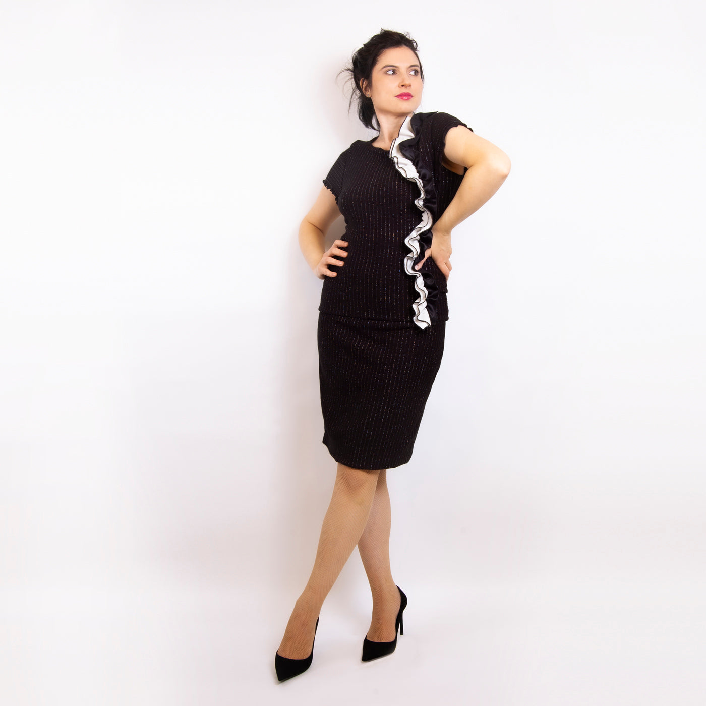 Two pieces black