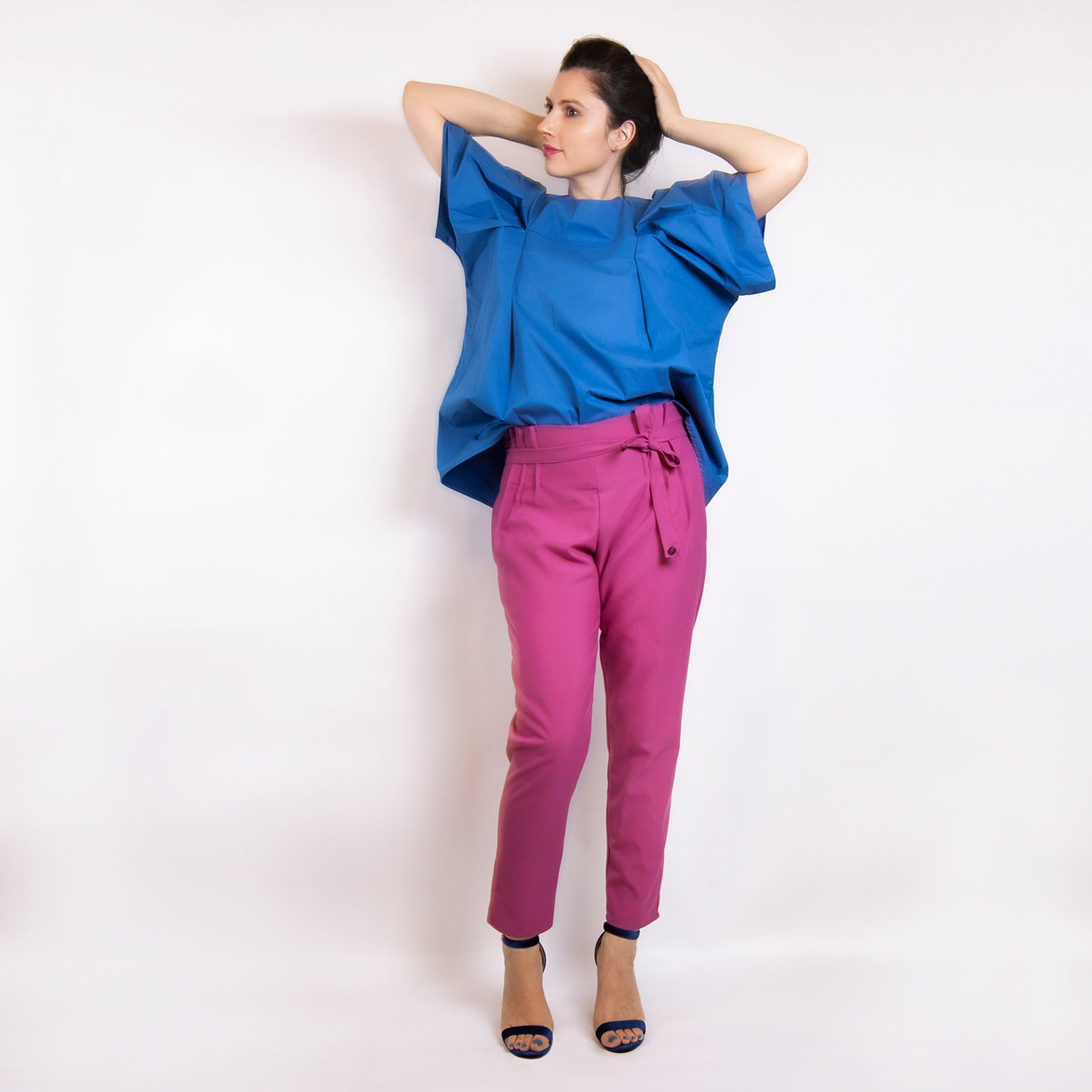 Pantaloni din stofa lana cu pliuri roz