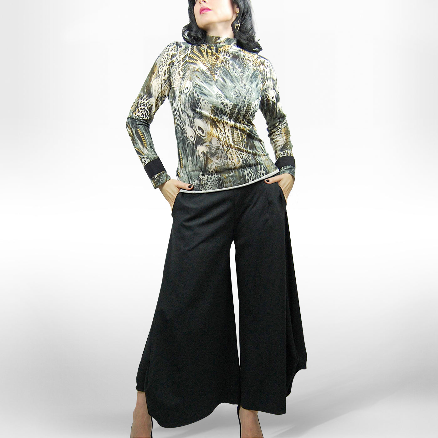 Turtleneck animal print